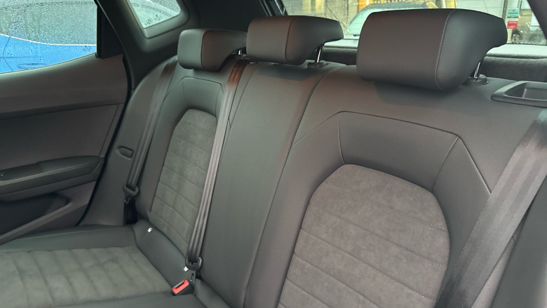 SEAT Arona 1.0 TSI 110 FR Edition 5dr DSG Petrol Hatchback